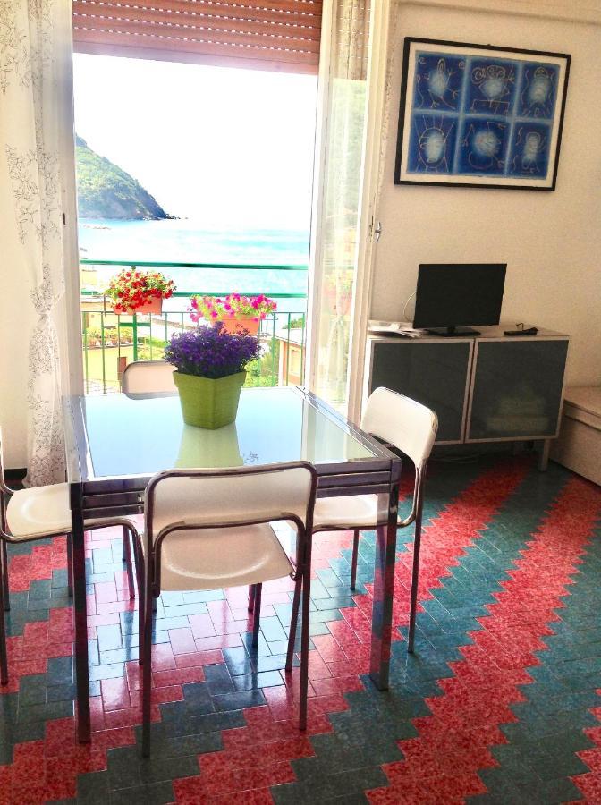 Chloe Apartment Леванто Екстериор снимка
