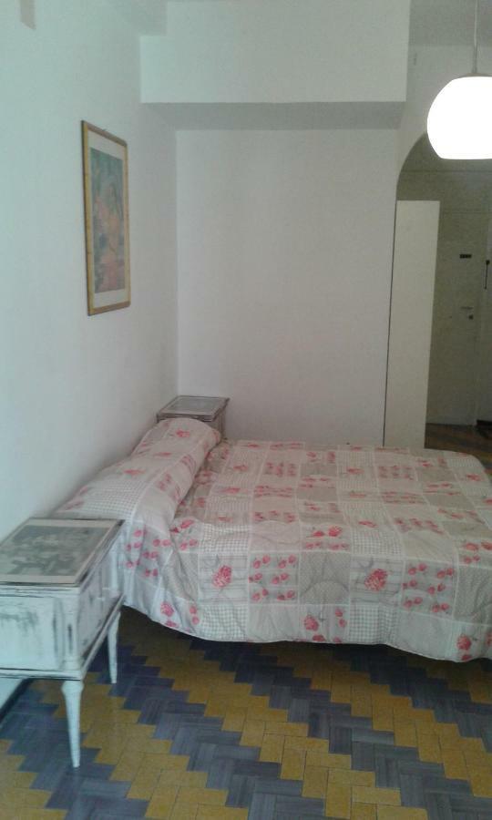 Chloe Apartment Леванто Екстериор снимка